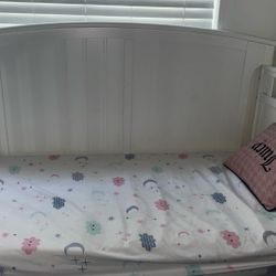 Baby's crib