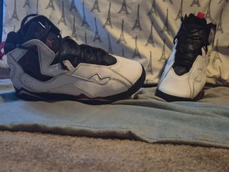 Jordan flights, boys 6Y