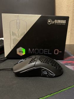 Glorious model o