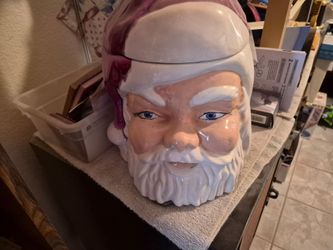 Santa cookie jar $10.00