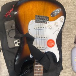 Fender Squier Stratocaster F405 Electric Guitar 