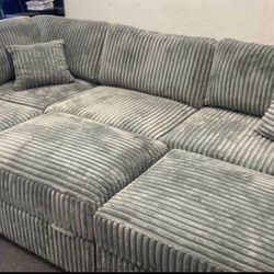 New Comfy Sectional Sofa Couch With Storage Ottoman & USB! Includes Free Delivery 🚚! 