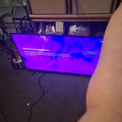 Vision 32 Inch TV Good Used Condition 