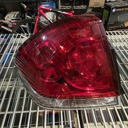 2006-2013 Chevy Impala OEM RH Passenger Tail Light Brake Lamp (contact info removed)8 ST5