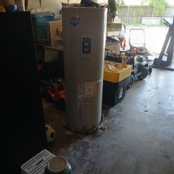 Bradford electric hot water heater 50  gallon