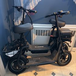 E Scooter With Seat