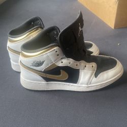Jordan’s Size 5 Youth