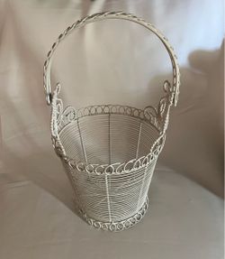 Metal sturdy basket