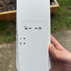 Netgear Wi-Fi Extender Night Hawk. 