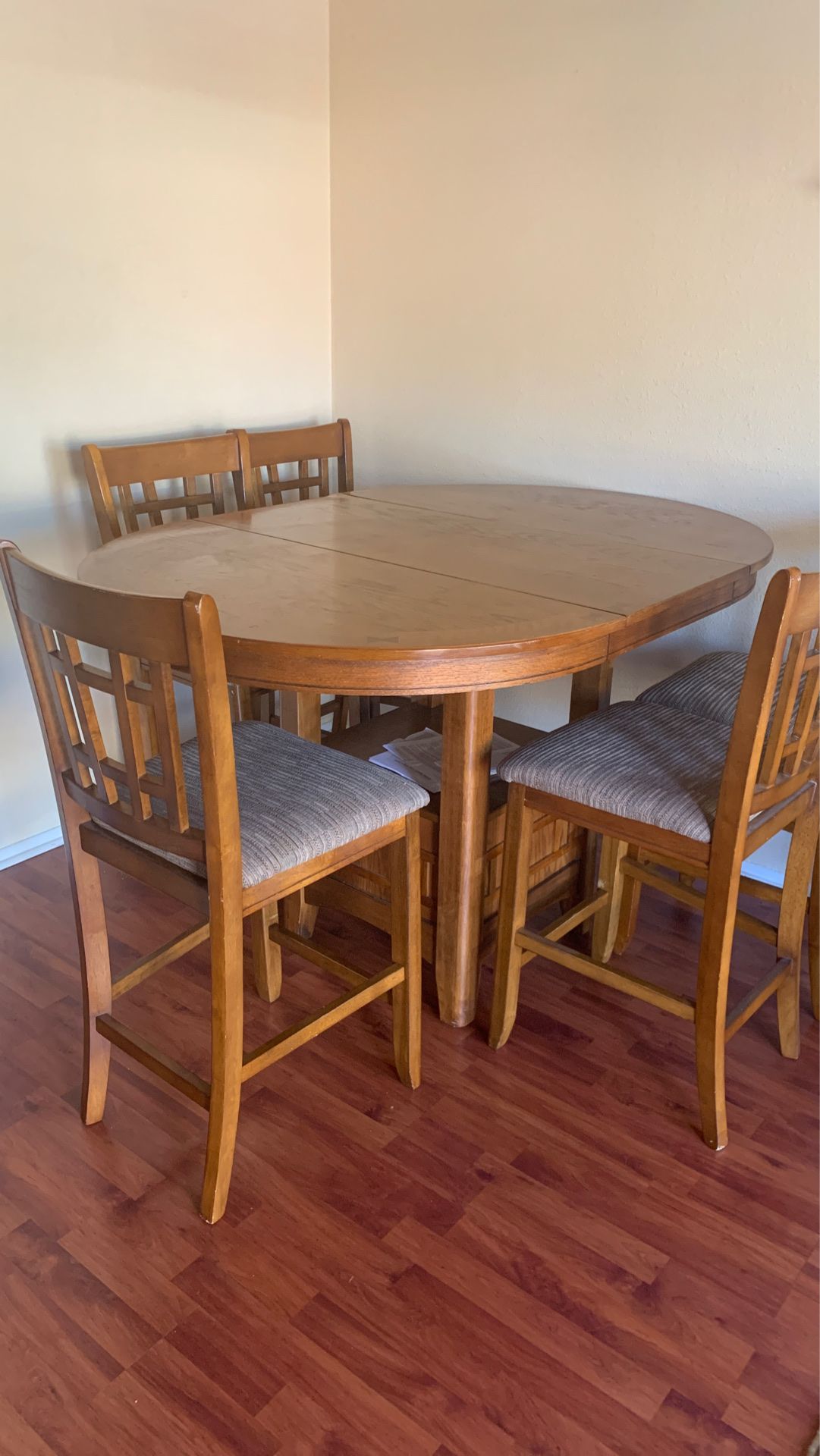 Dining room table