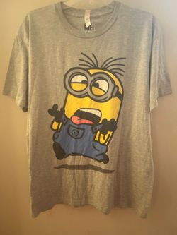 NEW Minions T-shirt Size L