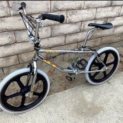 90s Gt Vertigo 20” Cash No Holds 