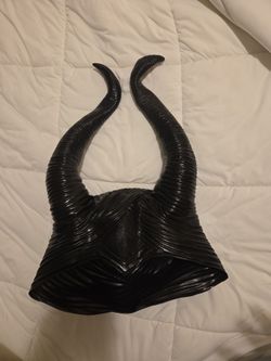Maleficent horns