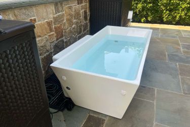 ❄️ Cold Plunge Tub + Chiller – Brand New, App-Controlled, Luxury Quality, Local Pickup!