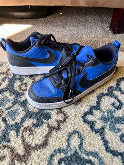 Boys Nike Low-Top Sneakers Blue and Black
