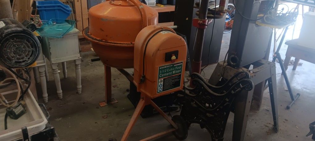 Concrete Mixer