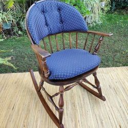 Windsor Rocker w/Cushions 
