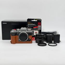 Fujifilm X-T5 Mirrorless Camera W/ 18mm F2 R Lens Bundle 32k Shutter Count