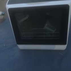 Minature Travel Dishwasher 