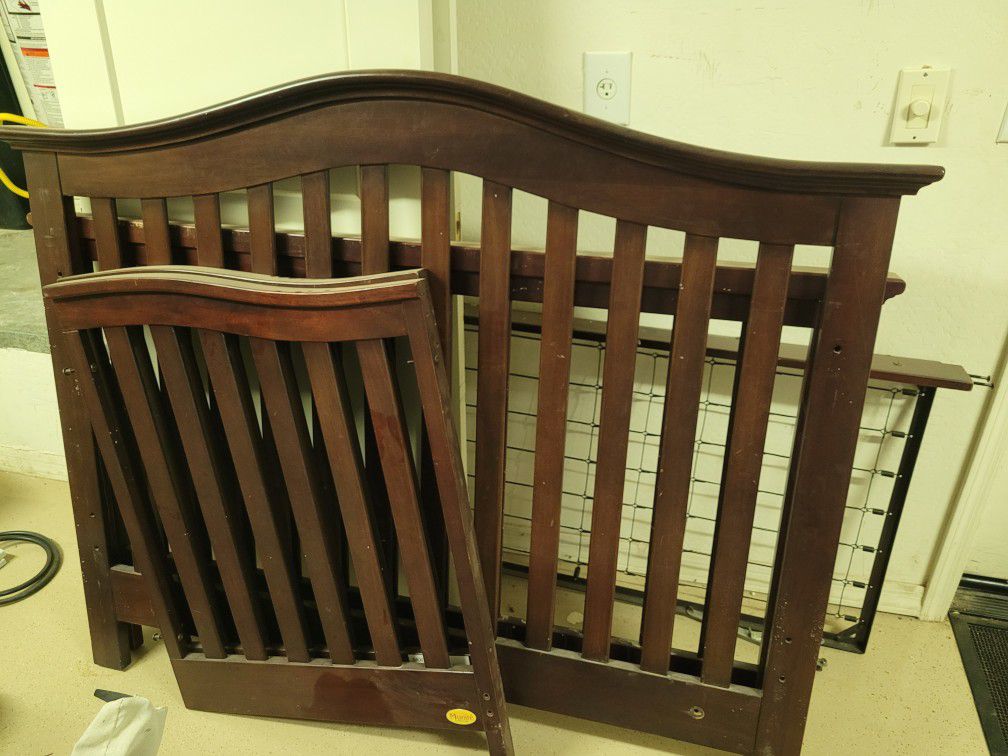 Lifetime Baby Crib