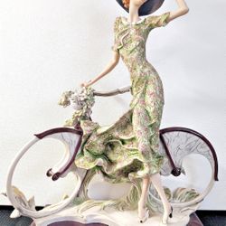 Giuseppe Armani Porcelain Girl with Bicycle Spring Figurine 0539C Italy