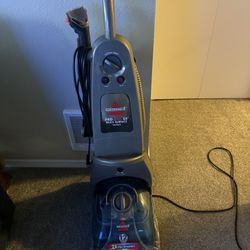 Bissell Carpet Cleaner 