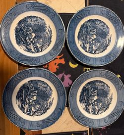 Vintage dinner plates