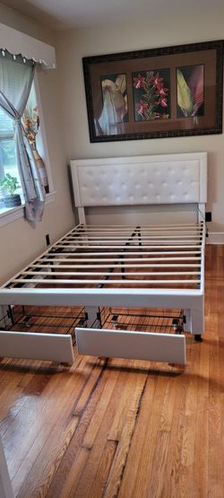 Vendo cama  queen