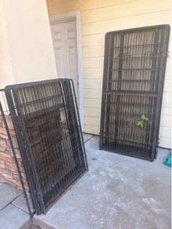 Wired fence for animal enclosure