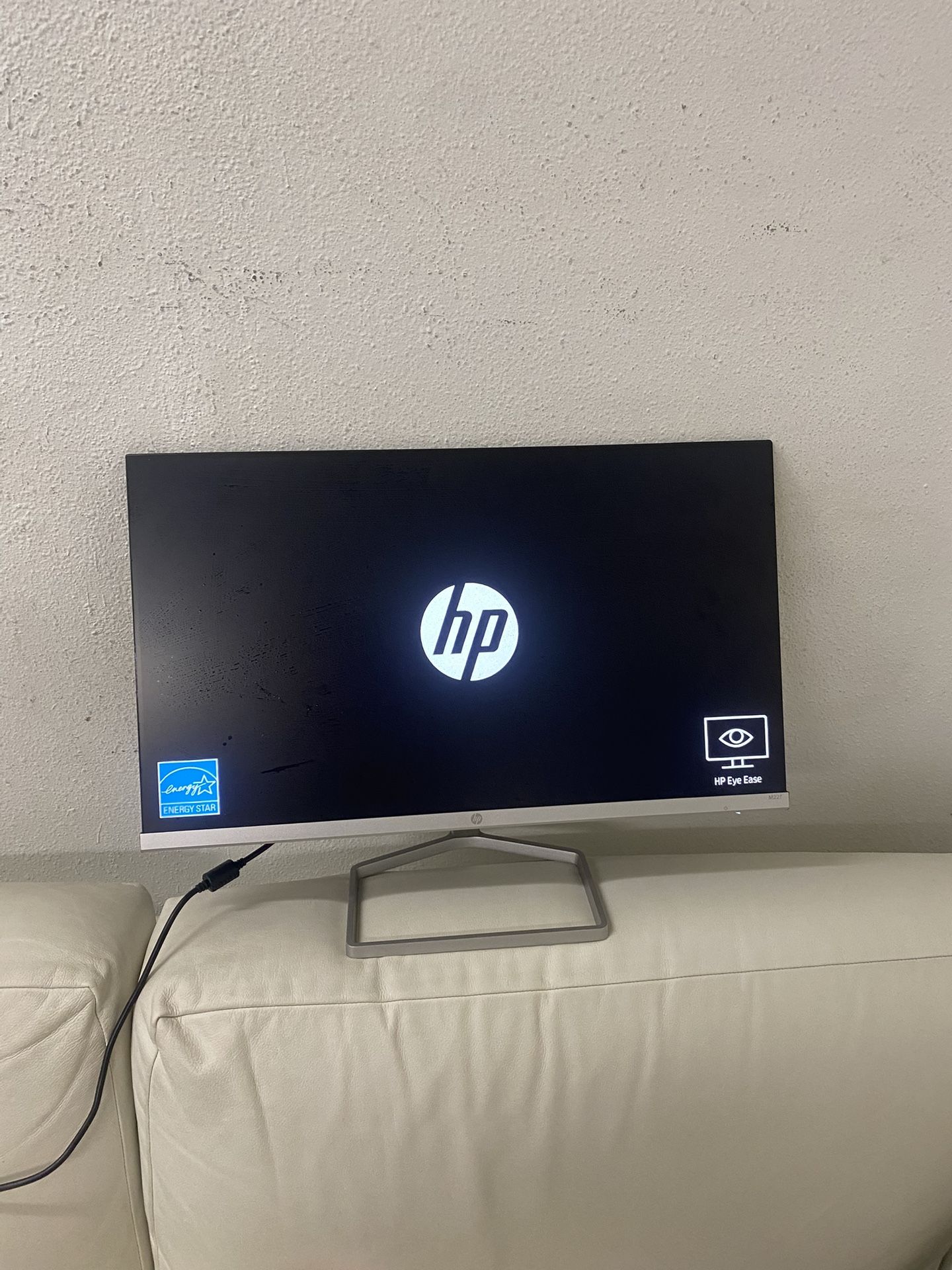 Hp Monitor 22 Inches With HDMI Port