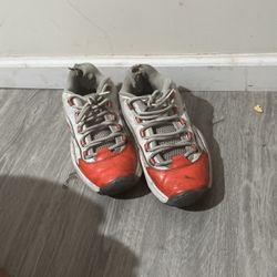 Reebok Question Mid Allen Iverson Size 9