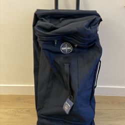 Pan Am Airlines Navy Blue Retro Rolling Duffle Bag Wheels w/ Tag