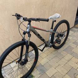 GT avalanche 29 small