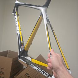 Trek Madone 5.2 H1 Carbon Road Bike Frame (56cm) - Handbuilt in USA