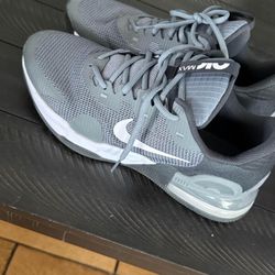 Nike 