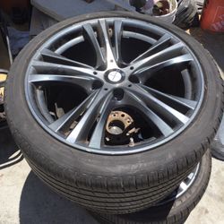 19 inch Michelin run flat tires with BMW rims