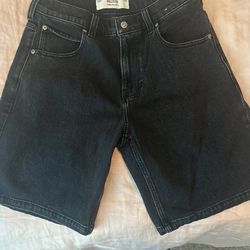 HOLLISTER Men’s Black Denim Shorts Size 30