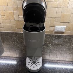 Keurig K-Mini Single Serve Coffee Maker – Gray – Great Condition