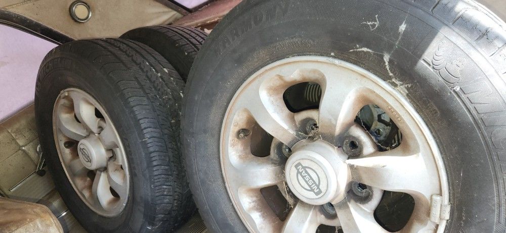 1997 Nissan Hardbody Truck Wheels
