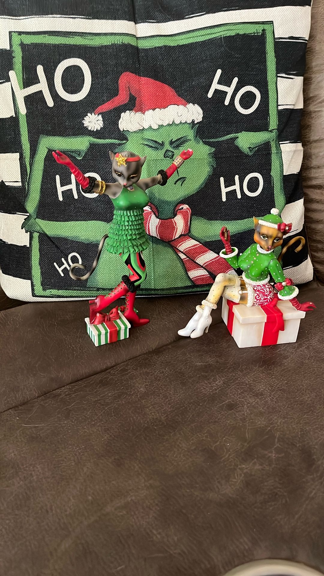 $10 Rare Cat Christmas Decor