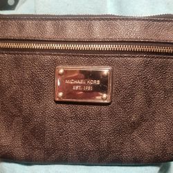 Michael Kors Handheld Wallet