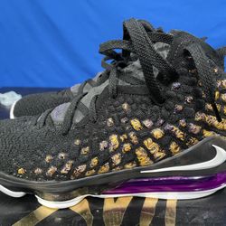 Lebron 17 Nike 