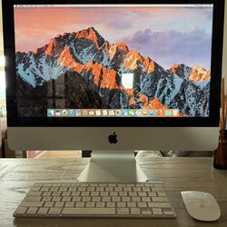 21.5" Apple iMac (Mid-2010) + Apple Keyboard & Mouse