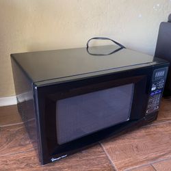 Magic Chef Microwave 1000 Wats 