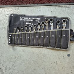 New 12 pc flex head metric ratcheting Wrench set