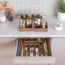 Seville Classics 4-piece Acacia Expandable Drawer Organizer