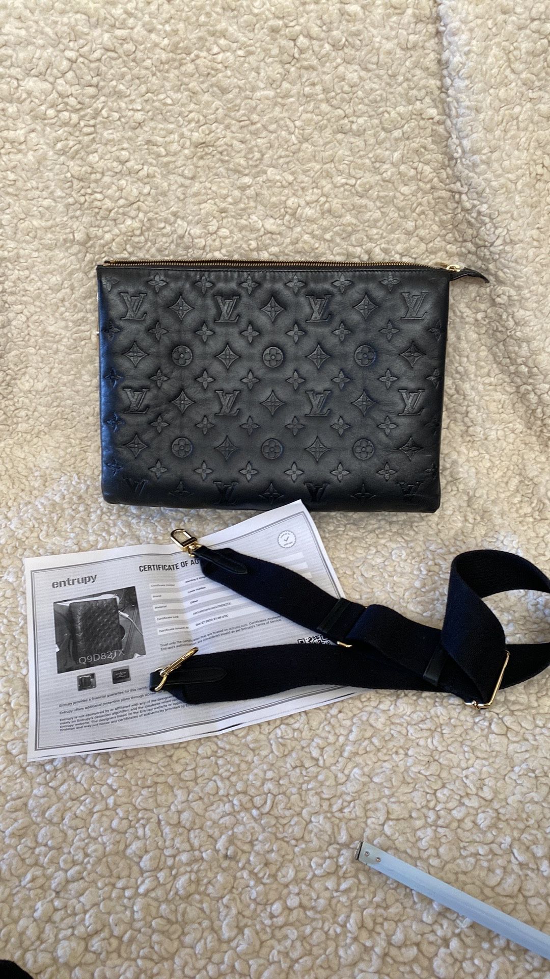 Louis Vuitton Coussin MM Noir