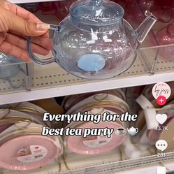 GLASS TEAPOTS BRAND NEW 