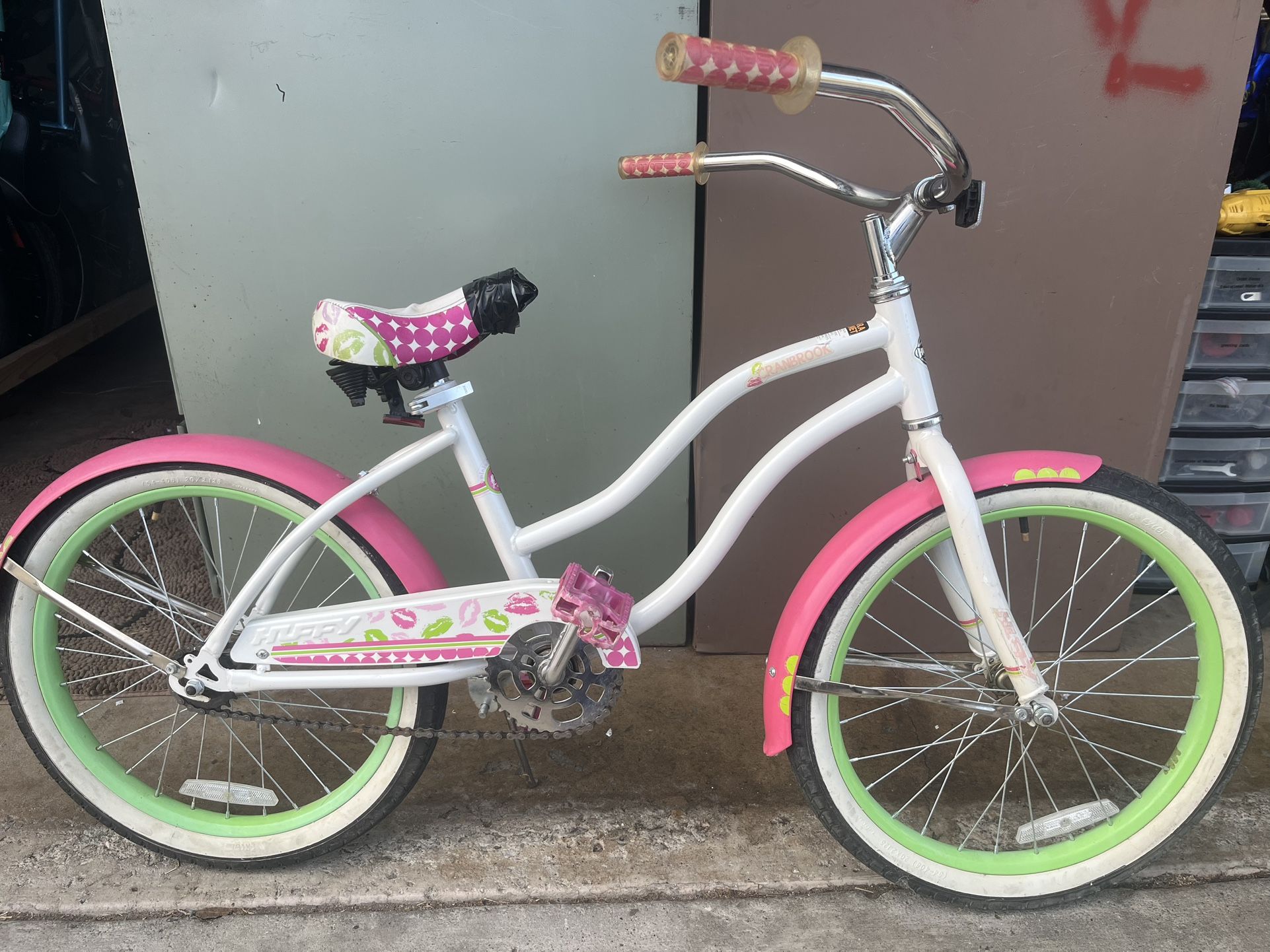 Girls Cruiser Bike 20 Inch