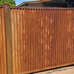 Corrugated Metal Fence Tucson AZ 🌵